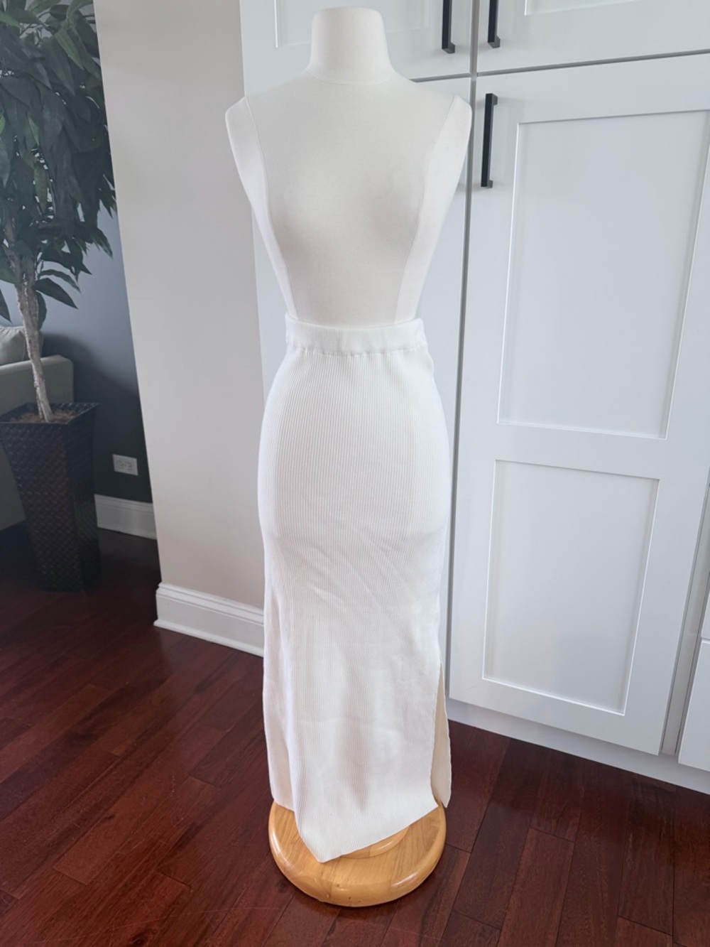 Petal & Pup White Ribbed Maxi Skirt with Side Slit